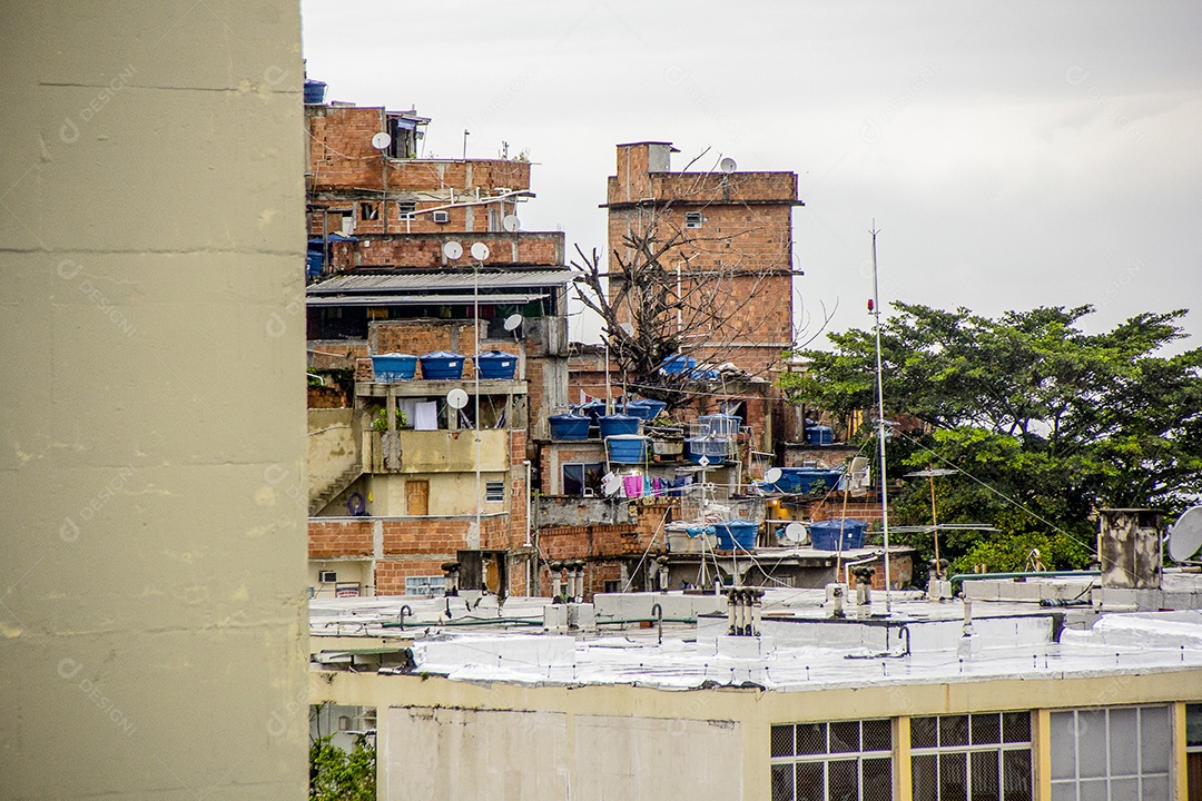 Paisagem da favela do Cantagalo.