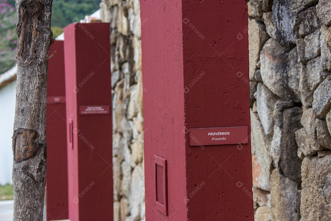 Detalhes da cidade de Tiradentes no Brasil.