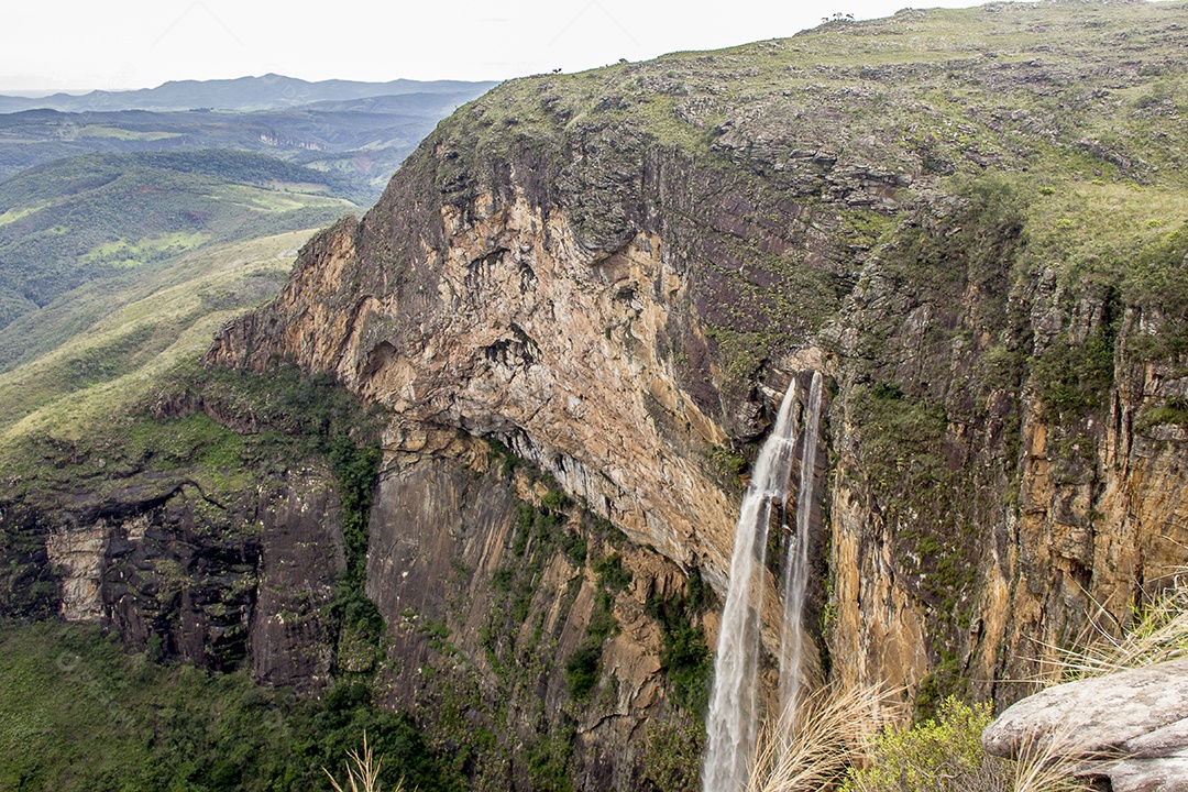 Cachoeira do tabuleiro - brasil.