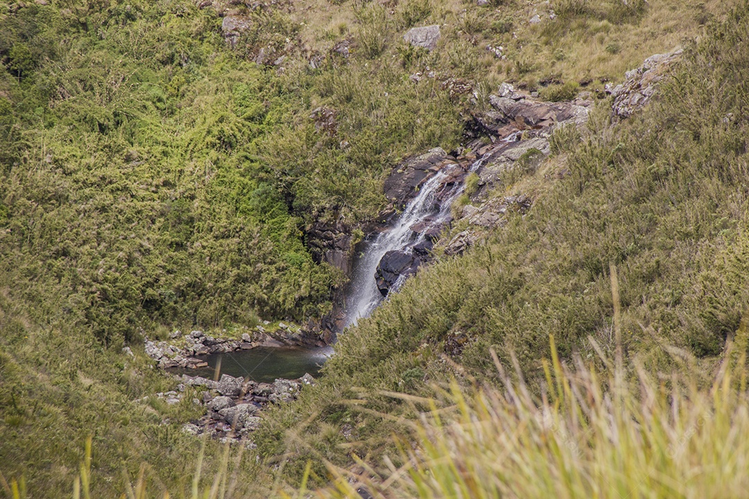 Paisagem pelas trilhas do Itatiaia.