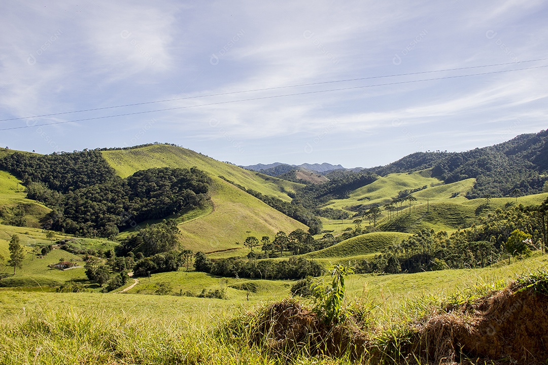 Trilha visual da trilha do ouro na serra da Bocaina.