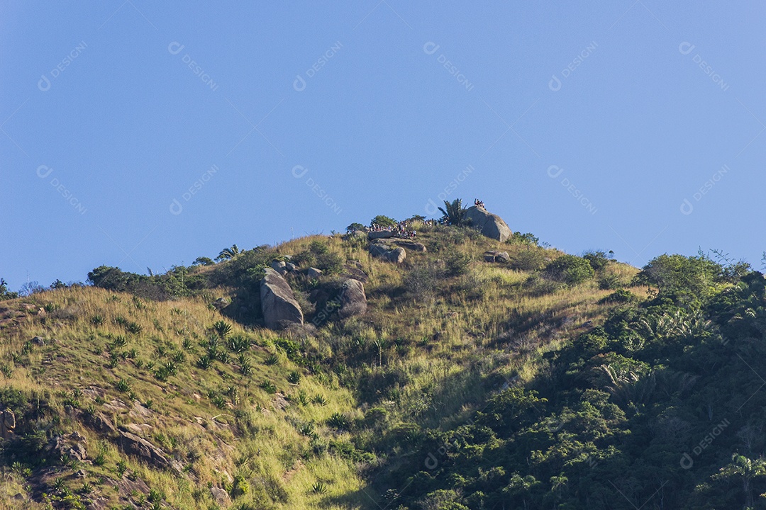 Trilha das praias selvagens no Rio de Janeiro.