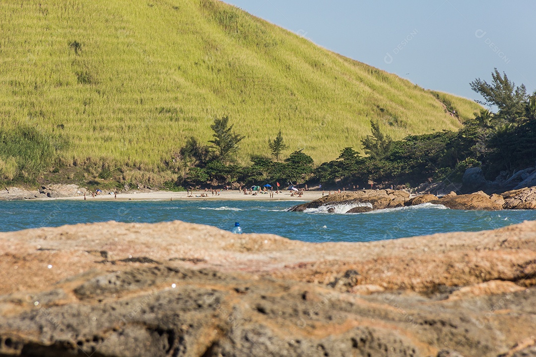 Trilha das praias selvagens no Rio de Janeiro.