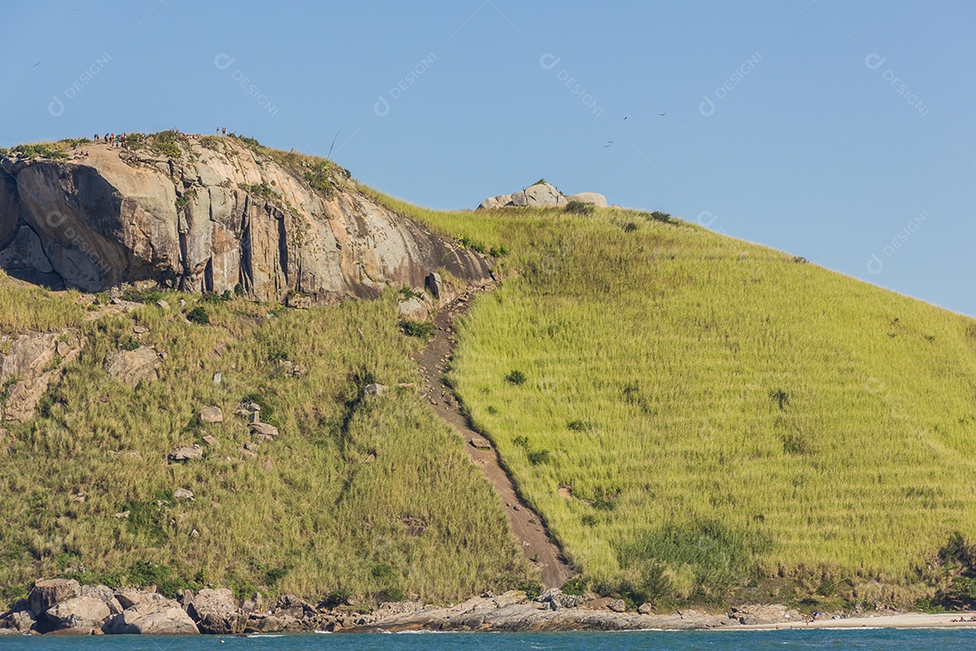 Trilha das praias selvagens no Rio de Janeiro.