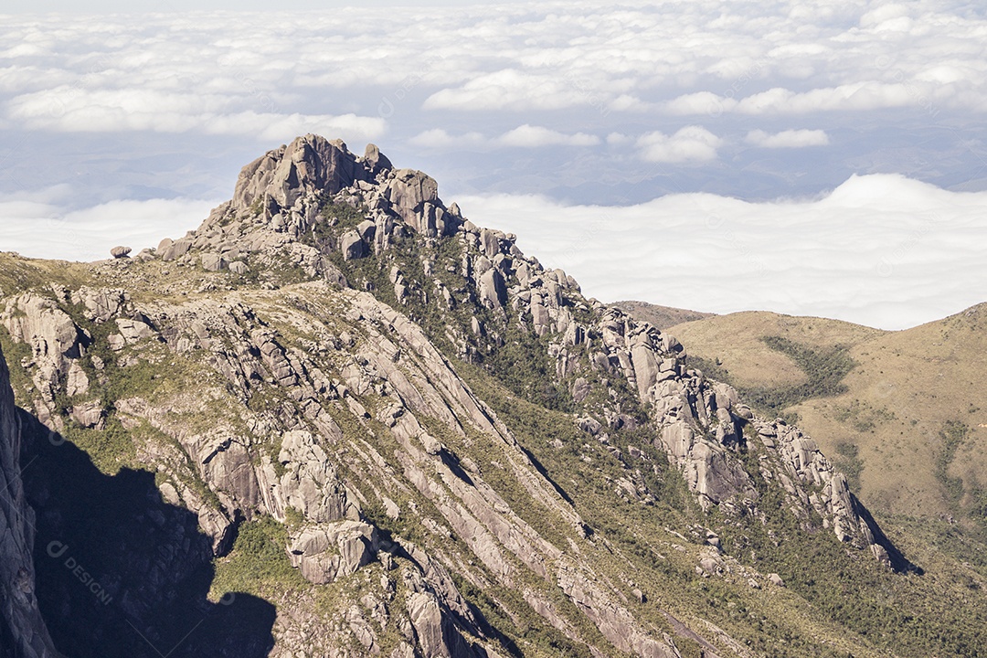 Pelas trilhas do Itatiaia.