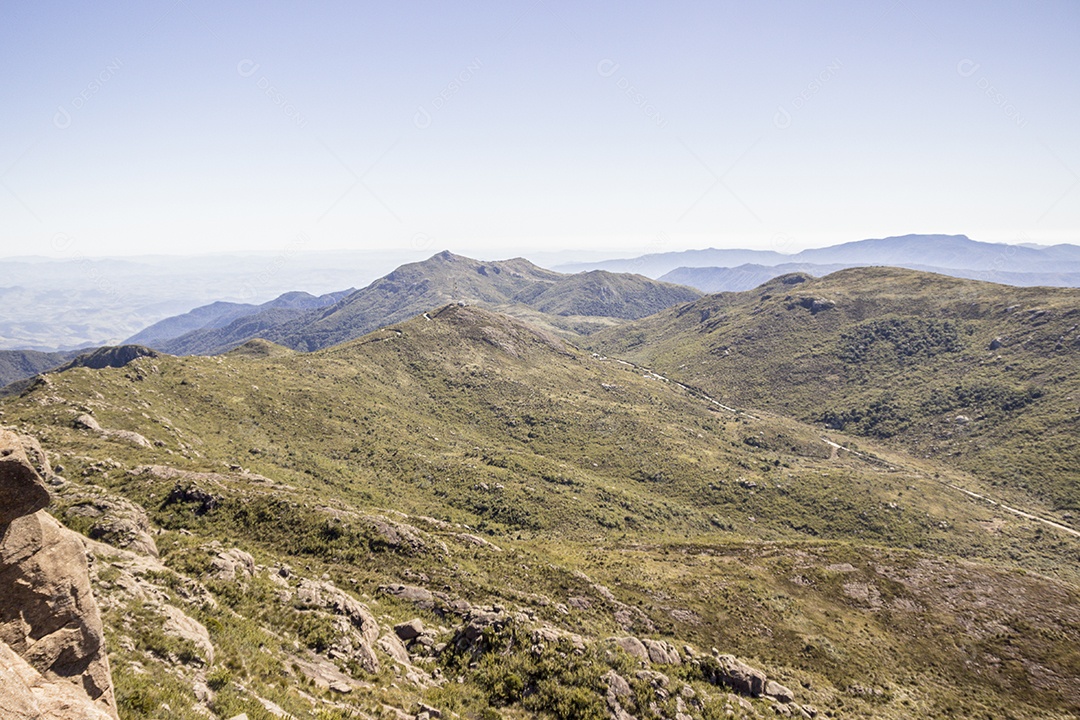 Pelas trilhas do Itatiaia.