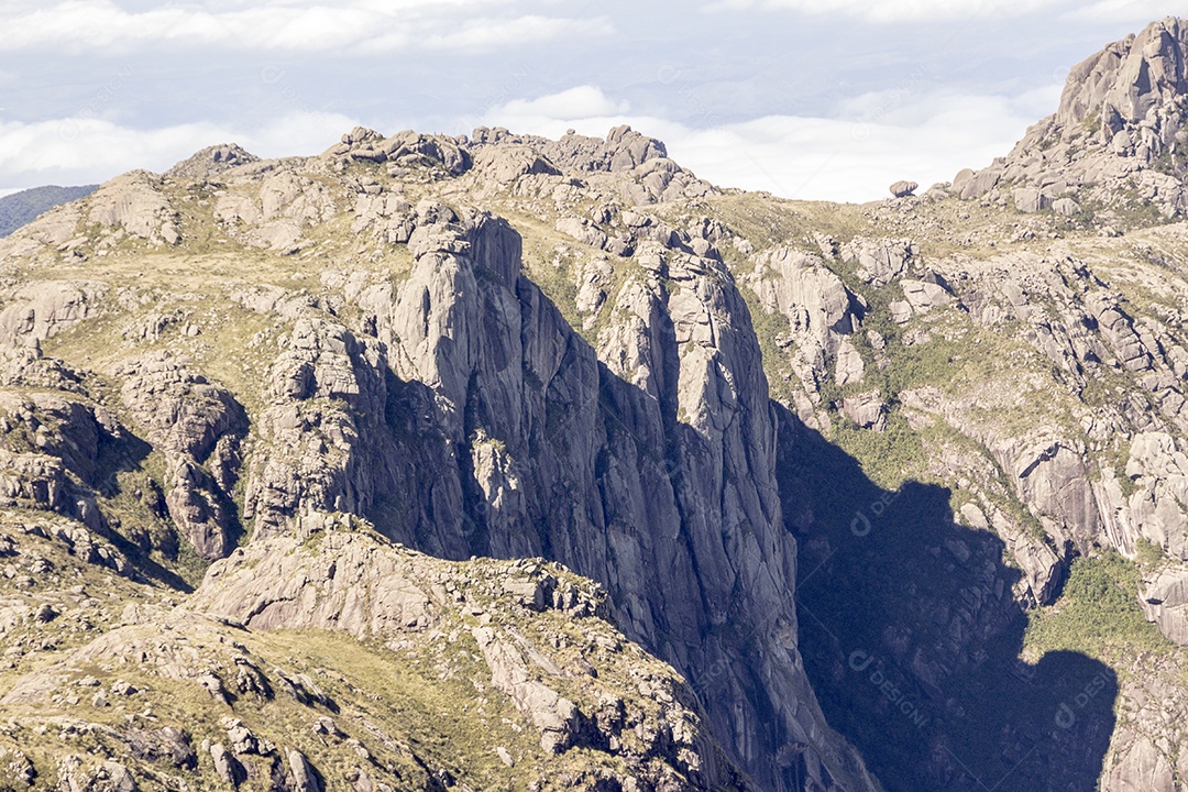 Pelas trilhas do Itatiaia.