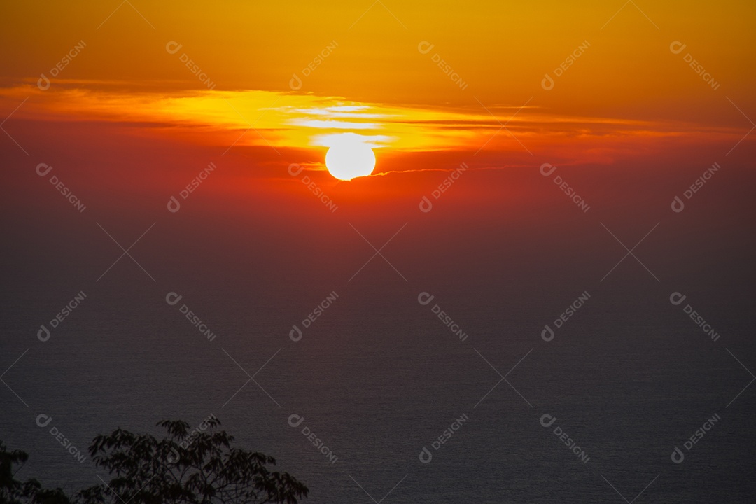 Trilha de pedra do telégrafo visual no Rio de Janeiro.