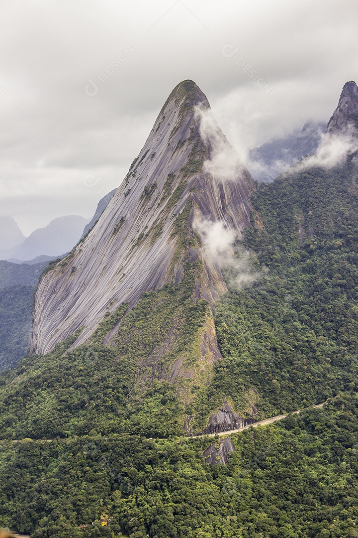 Trilha do morro do elefante em Teresópolis.
