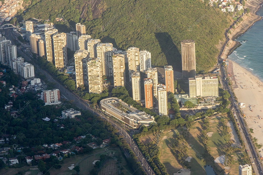 Trilha visual da pedra Gavea no Rio de Janeiro.