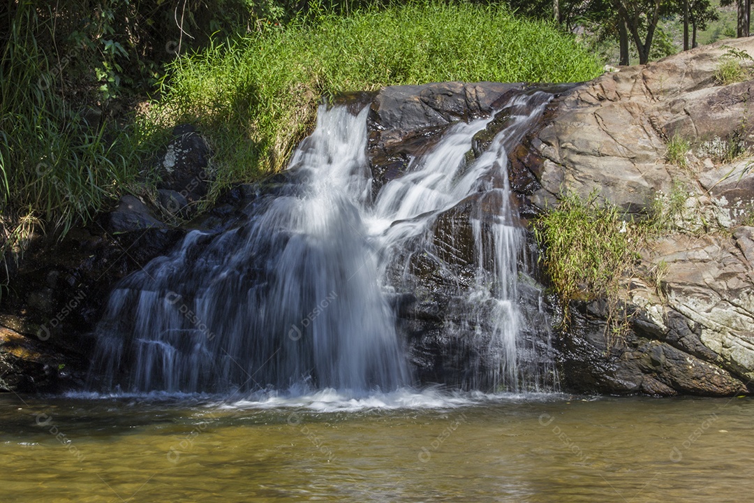 Travessia visual da travessia cruzada x tomascar no rio de janeiro.