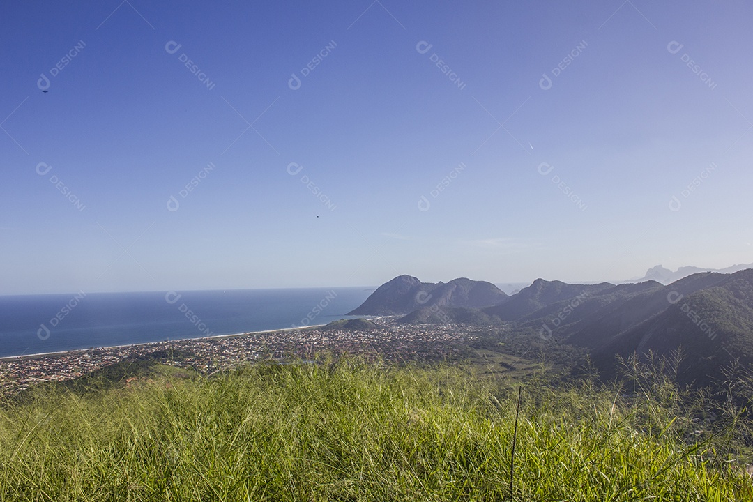 Trilha visual da pedra Itaocaia em Niterói.
