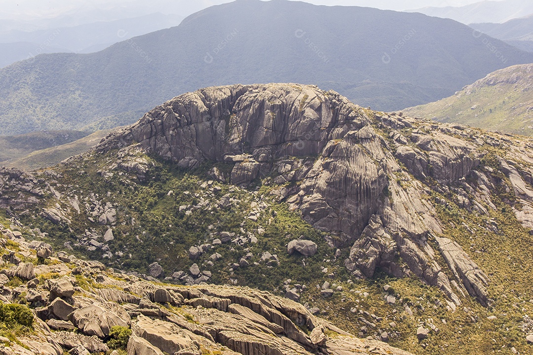 Pelas trilhas do Itatiaia.