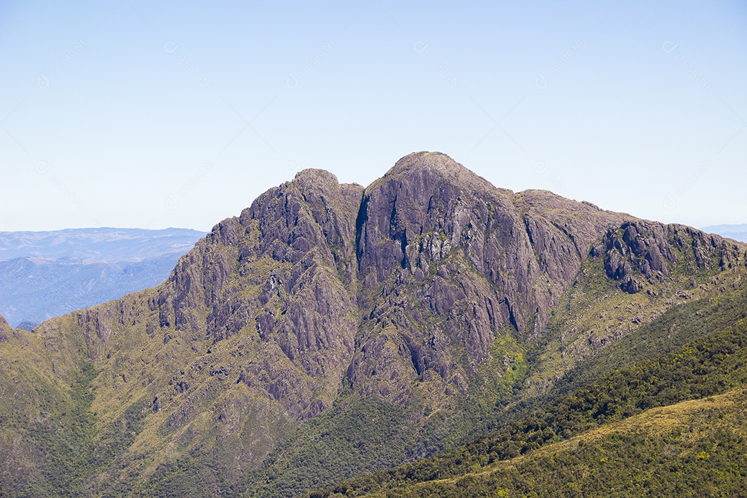 Trilha Marins x Itaguaré na serra da Mantiqueira.