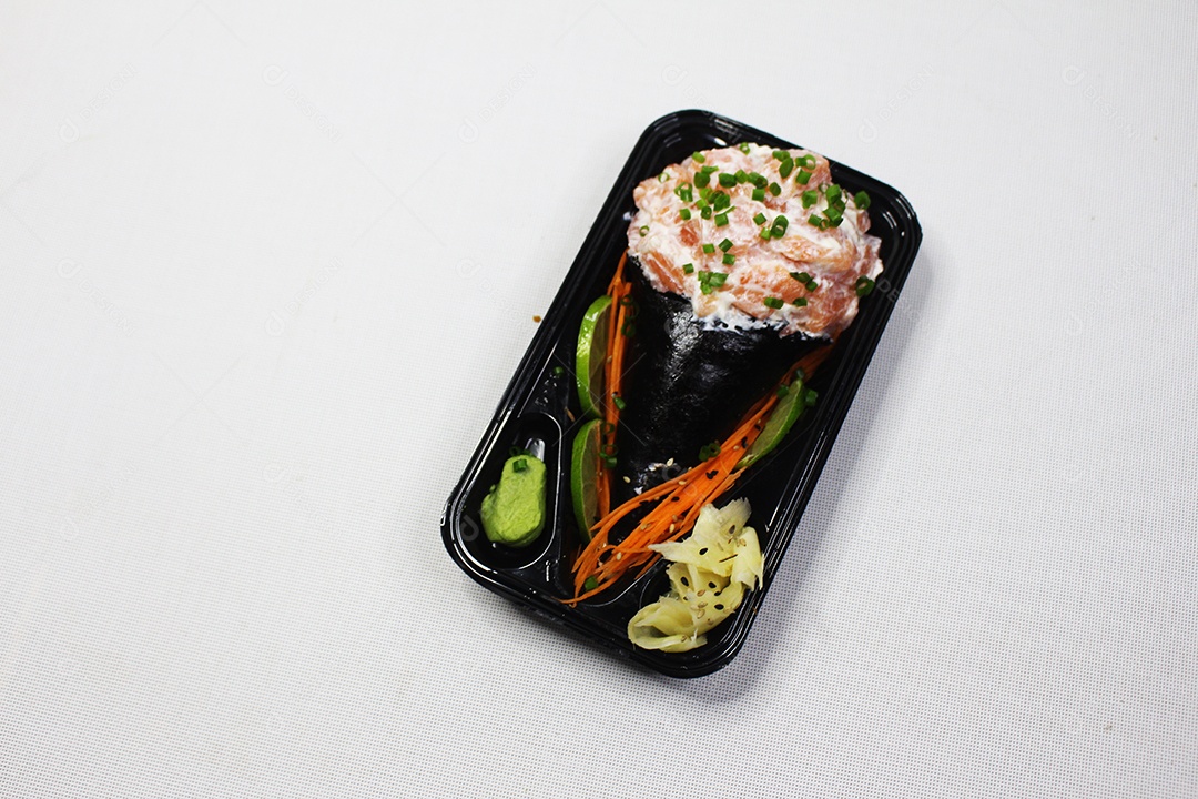 Temaki comida tipica japonesa