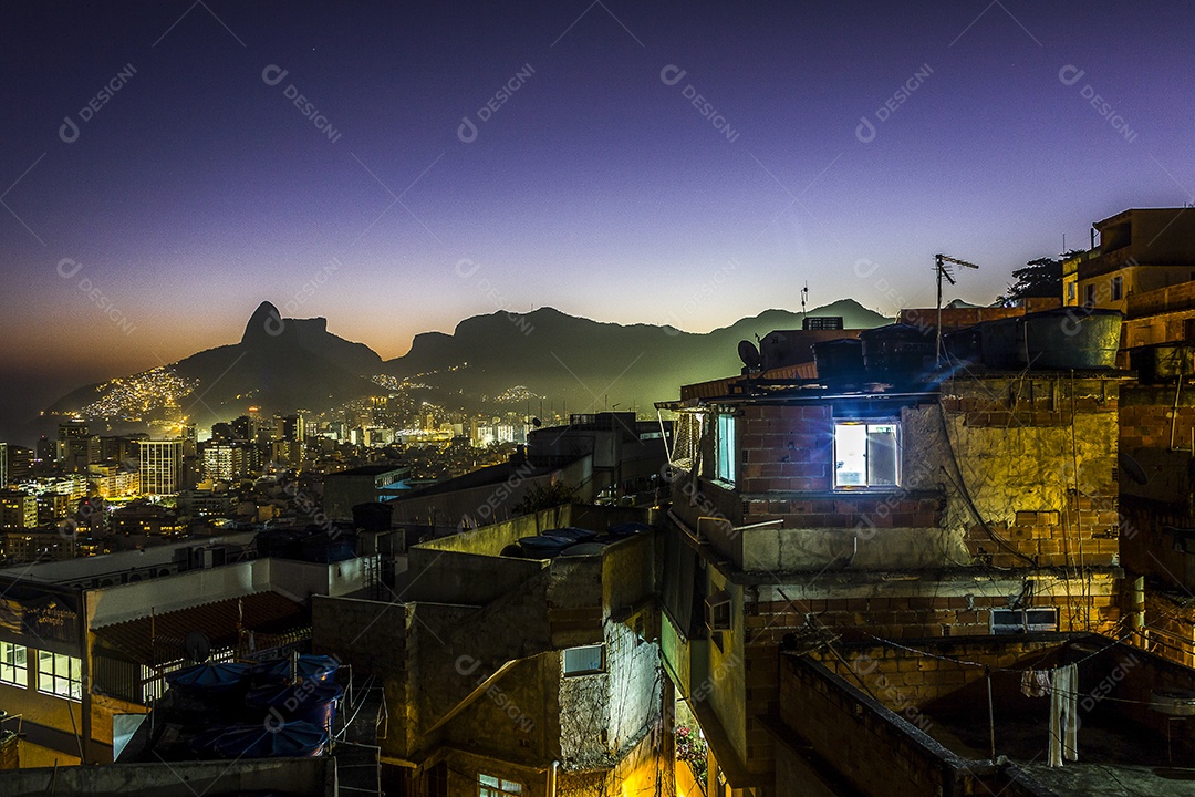 Sunset at Cantagalo Hill.