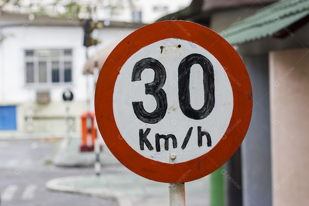 Painéis informativos brasileiros.