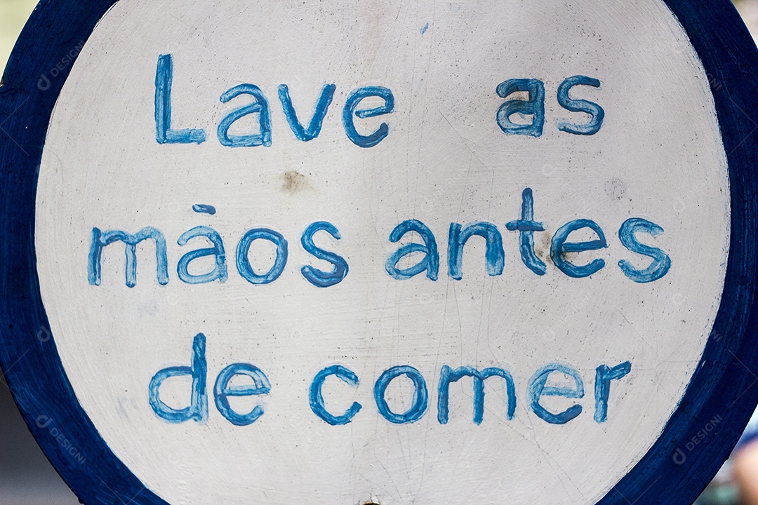 Painéis informativos brasileiros.