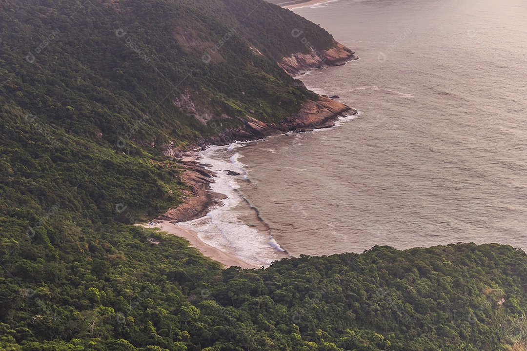 Praia da barra de Guaratiba no Rio de Janeiro.