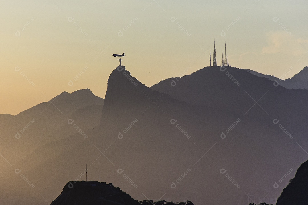 Pôr do sol no parque da cidade Niterói.