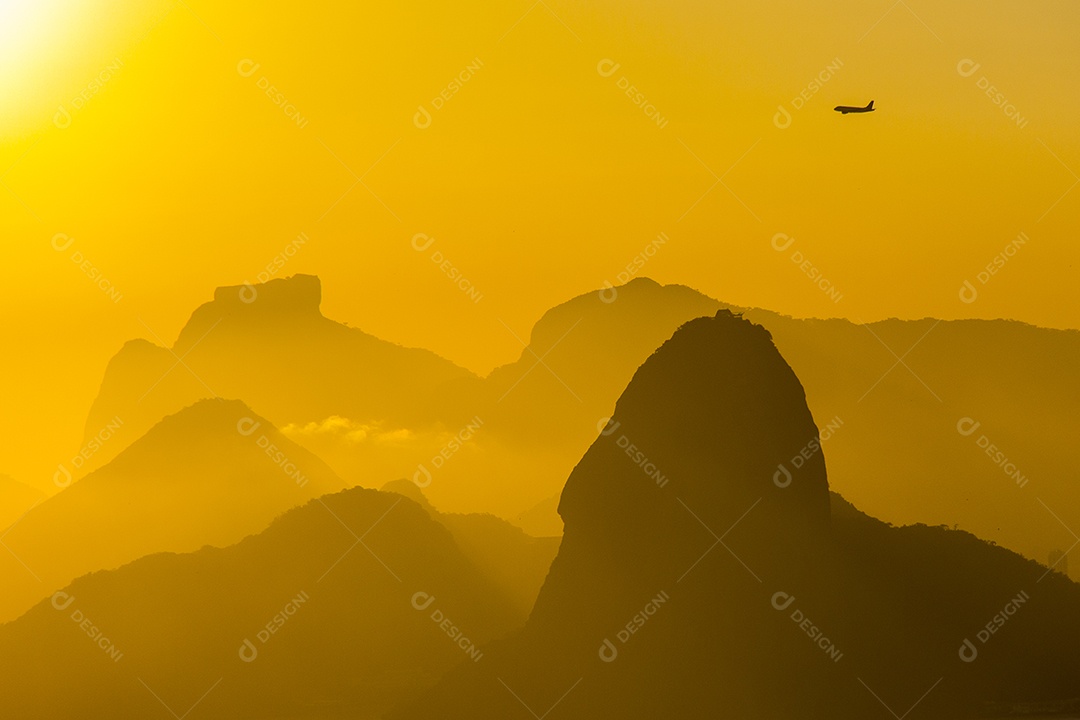 Pôr do sol no parque da cidade Niterói.