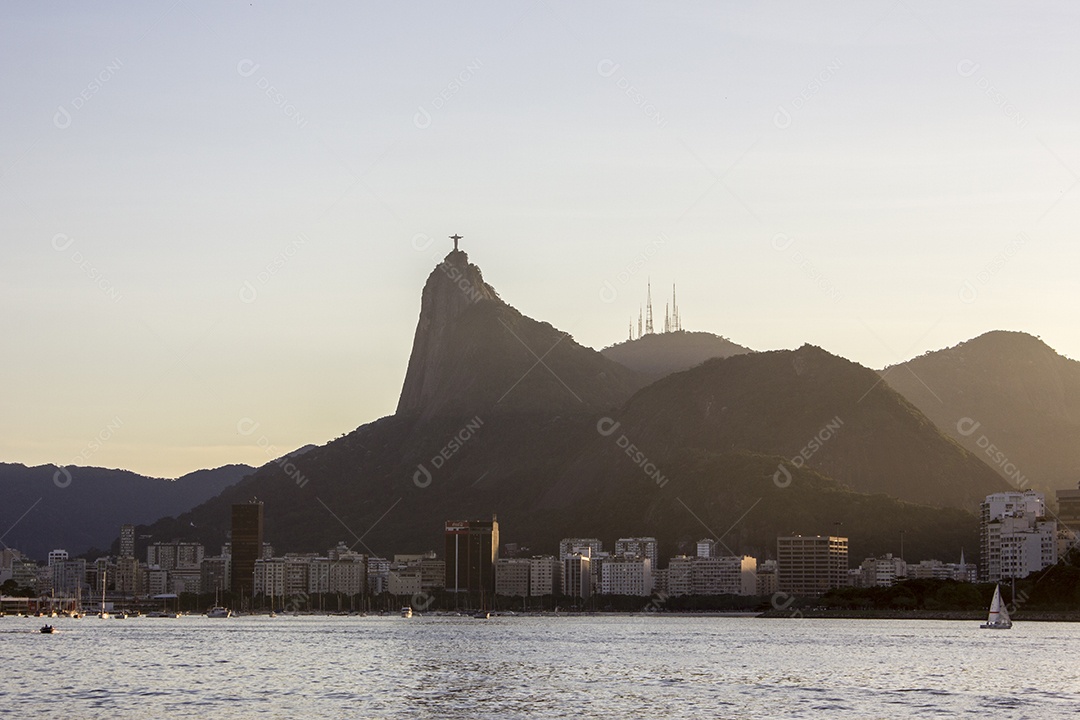 Avião no bairro no rio de janeiro.