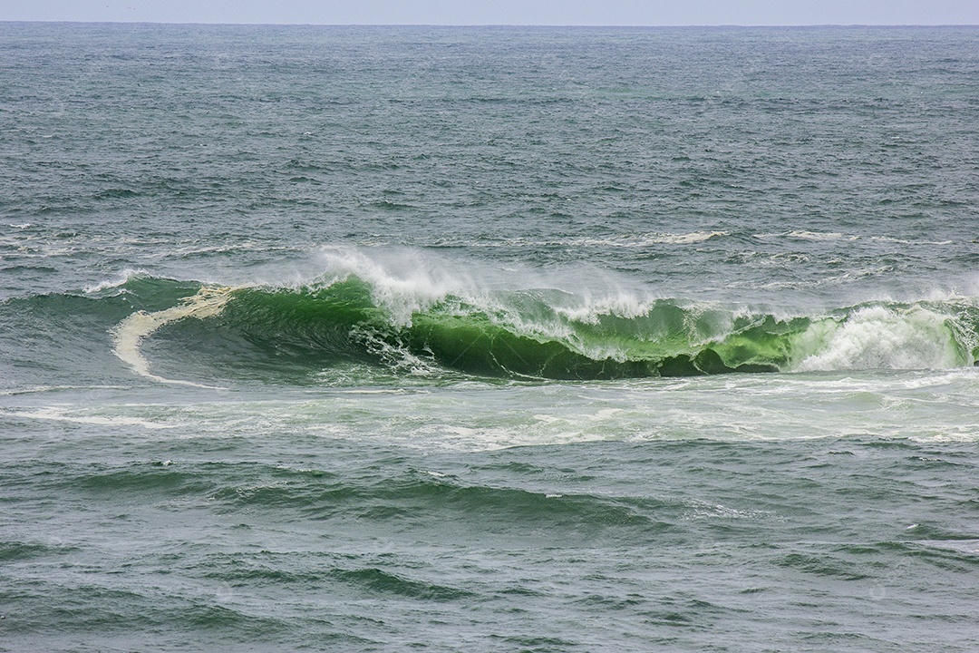 Onda em Copacabana no Rio de Janeiro