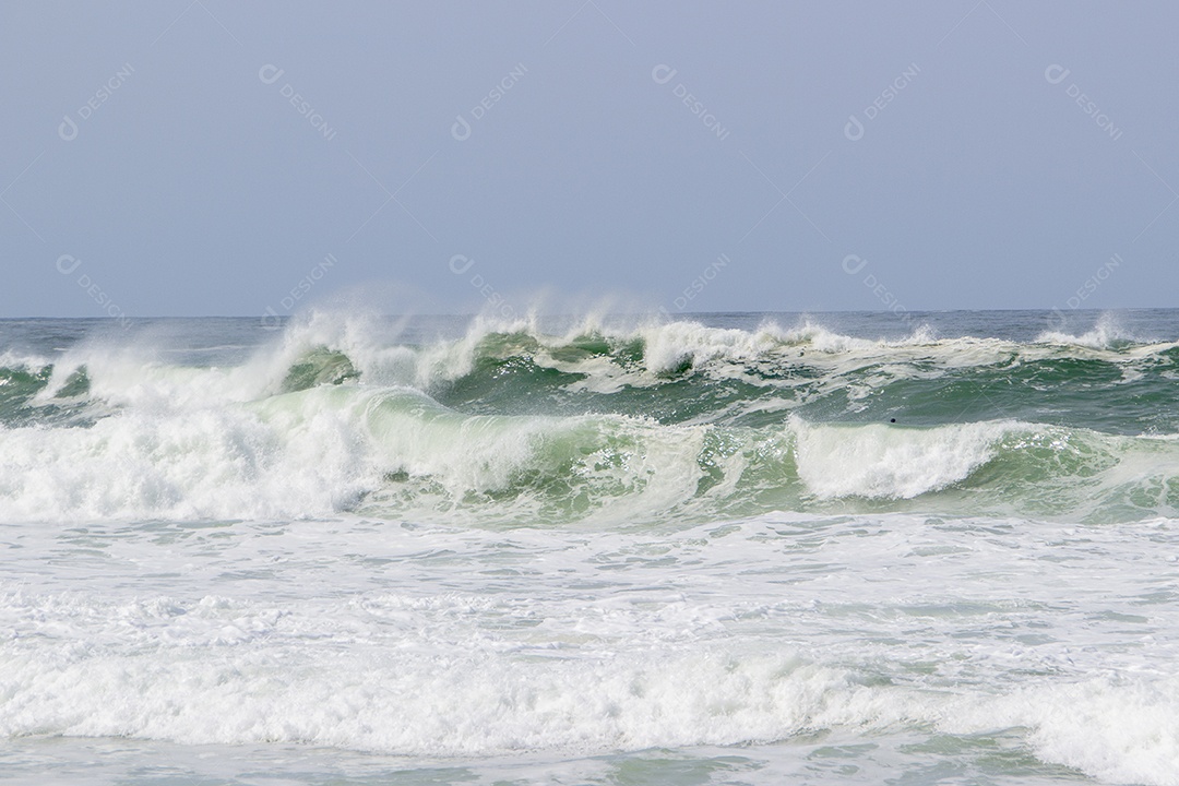 Onda em Copacabana no Rio de Janeiro