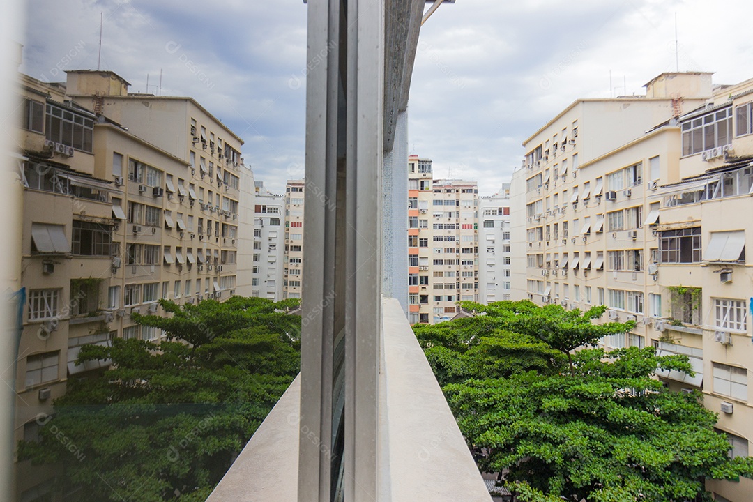 edifícios no bairro de Copacabana, no Rio de Janeiro, Brasil.