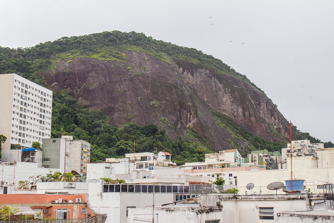 edifícios no bairro de Copacabana, no Rio de Janeiro, Brasil.