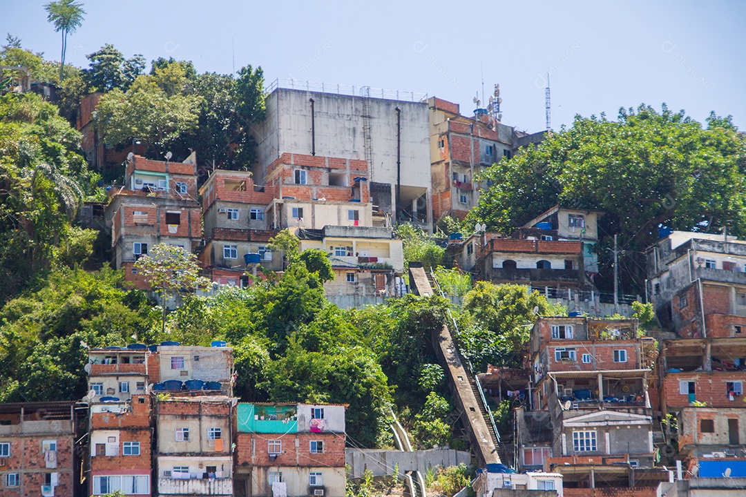 Vista da favela do pavão no bairro de Copacabana, no Rio de Janeiro, Brasil.