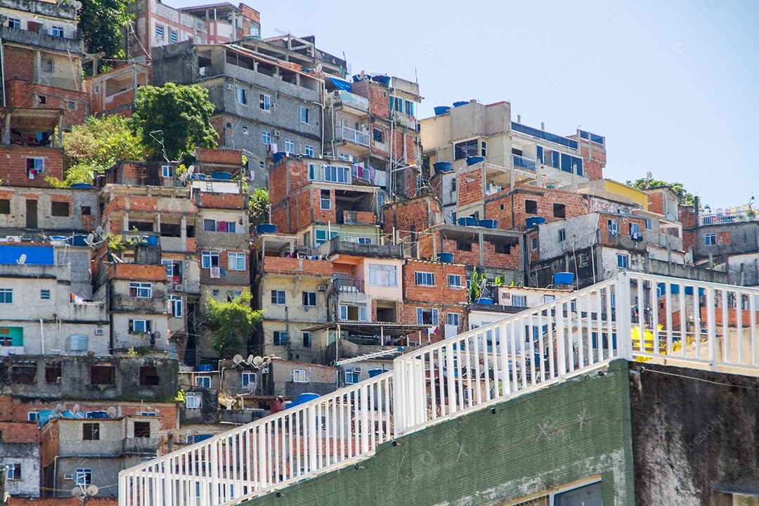 Vista da favela do pavão no bairro de Copacabana, no Rio de Janeiro, Brasil.