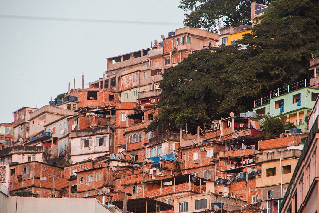 Favela do pavão em Copacabana no Rio de Janeiro, Brasil.