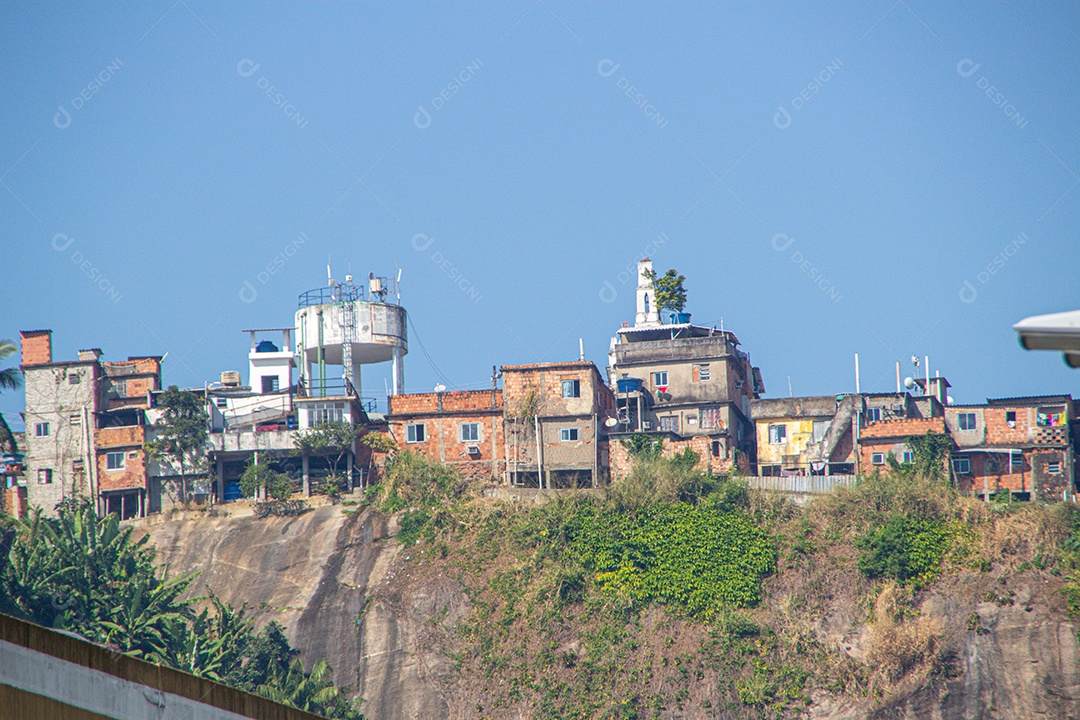 morro da providência primeira favela da cidade do rio de janeiro.