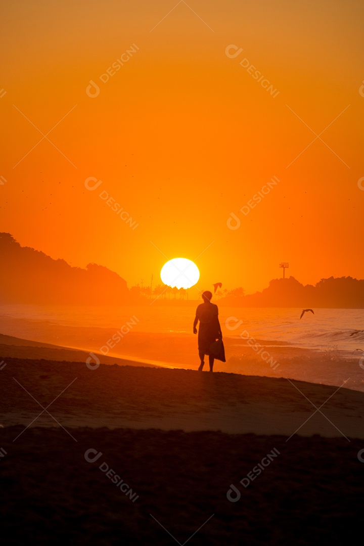 Sunrise at Ipanema Beach in Rio de Janeiro, Brazil.