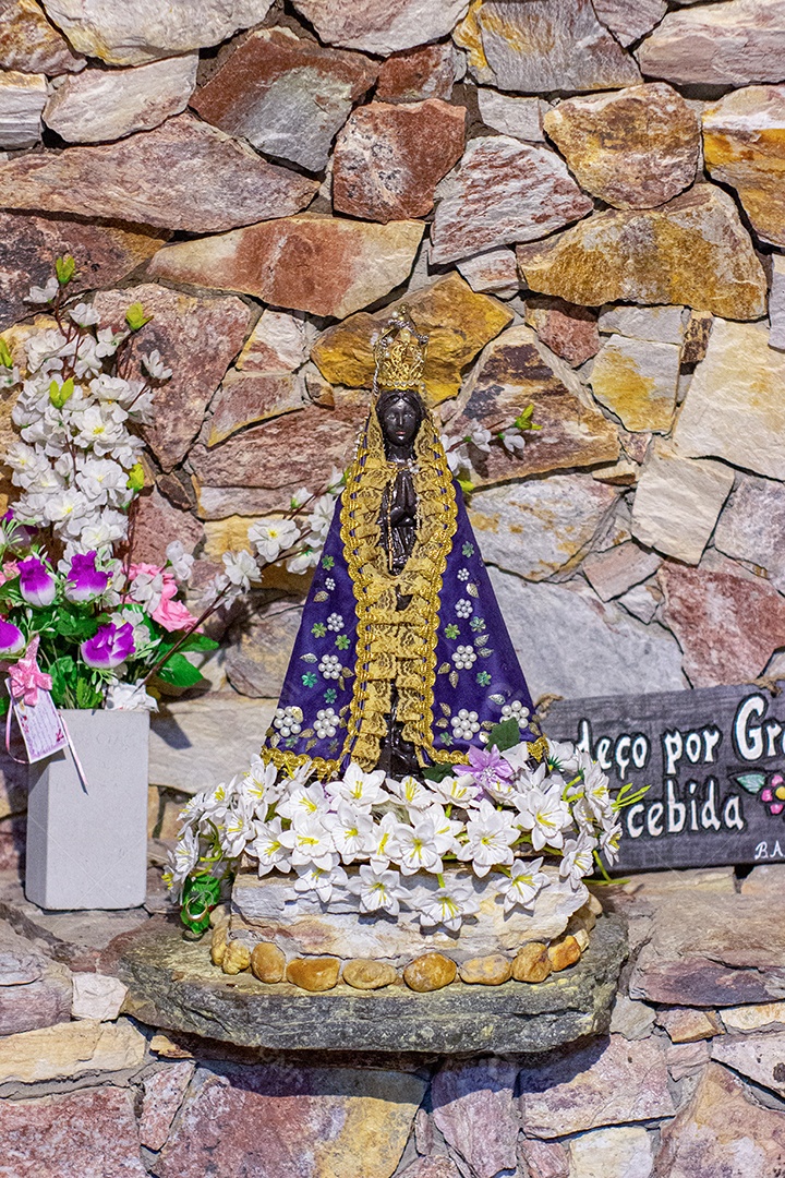 imagem de nossa senhora apareceu em um altar em santa Catarina brasil