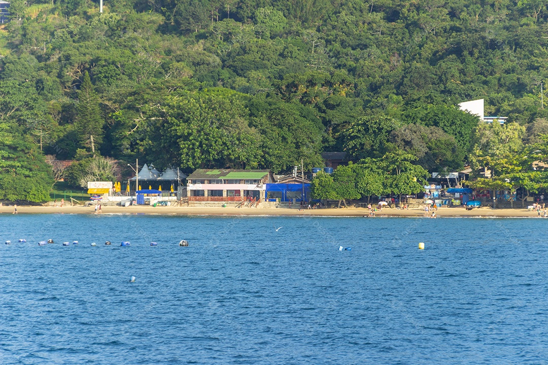 praia das laranjas em balneário camboriu em santa catarina brasil