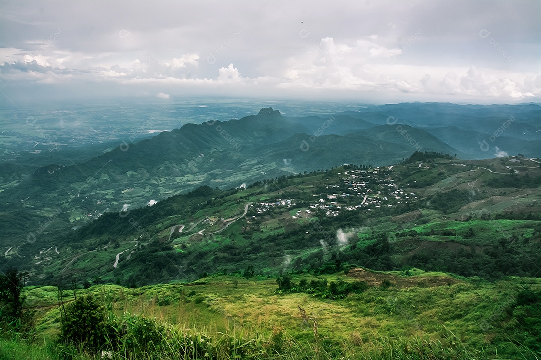 Paisagem de montanha, na Tailândia.