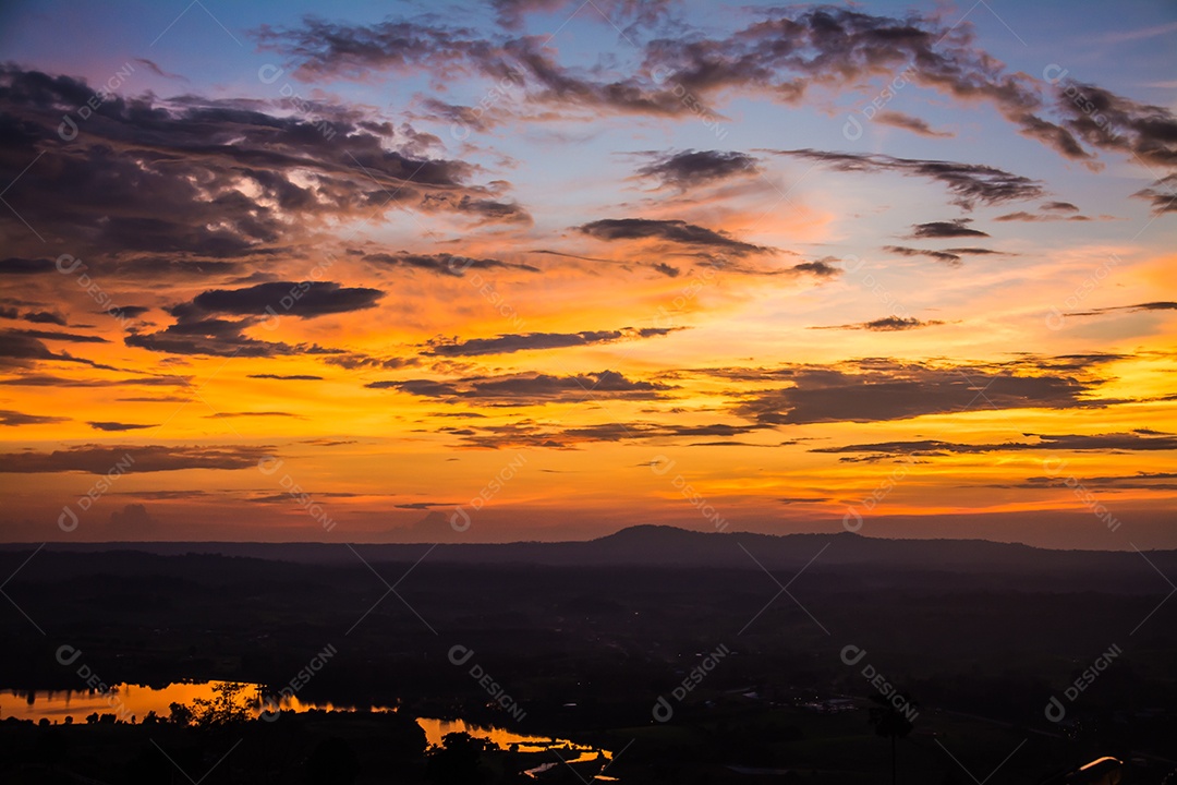 Céu na hora do Crepúsculo.