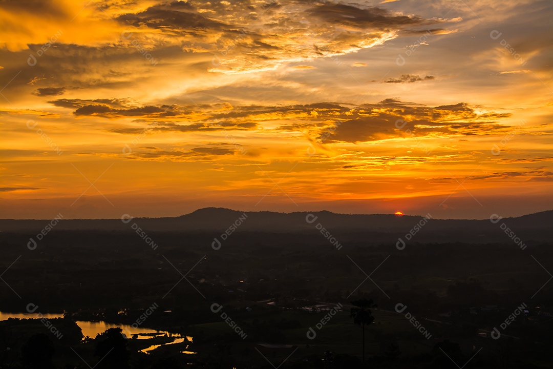 Céu na hora do Crepúsculo.