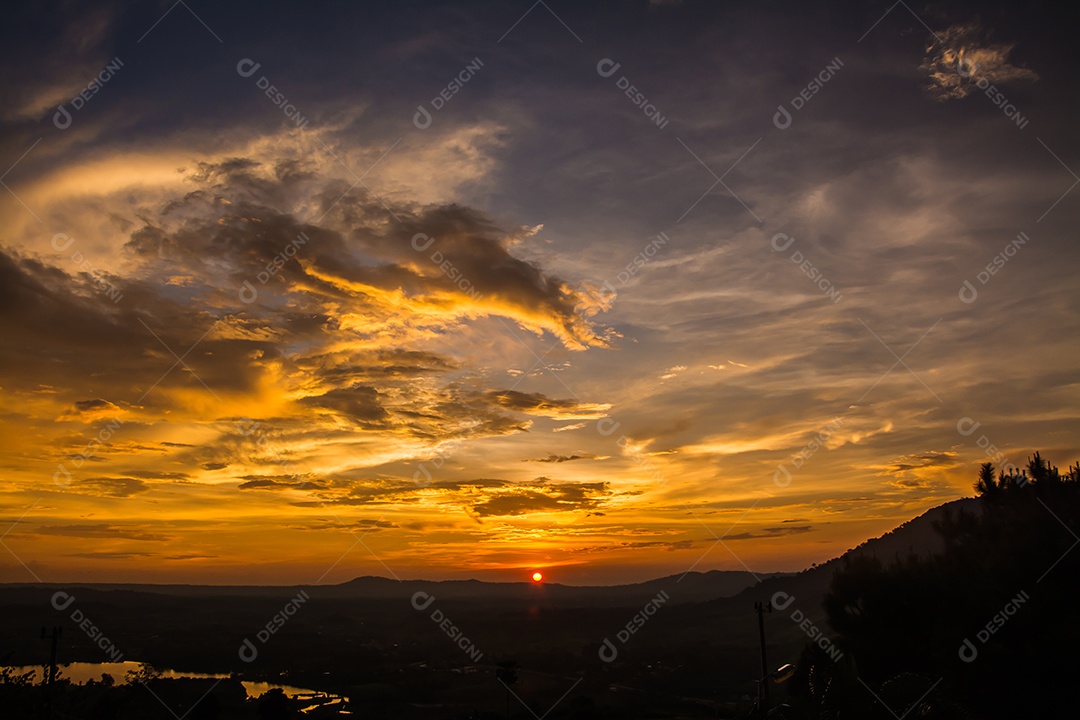 Céu na hora do Crepúsculo.