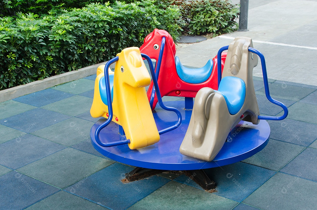Carrossel está no playground.