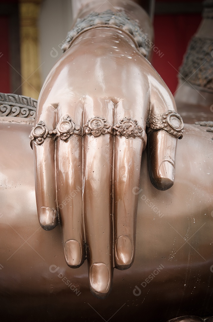 Mão de Buda em Wat pessoas para adorar.
