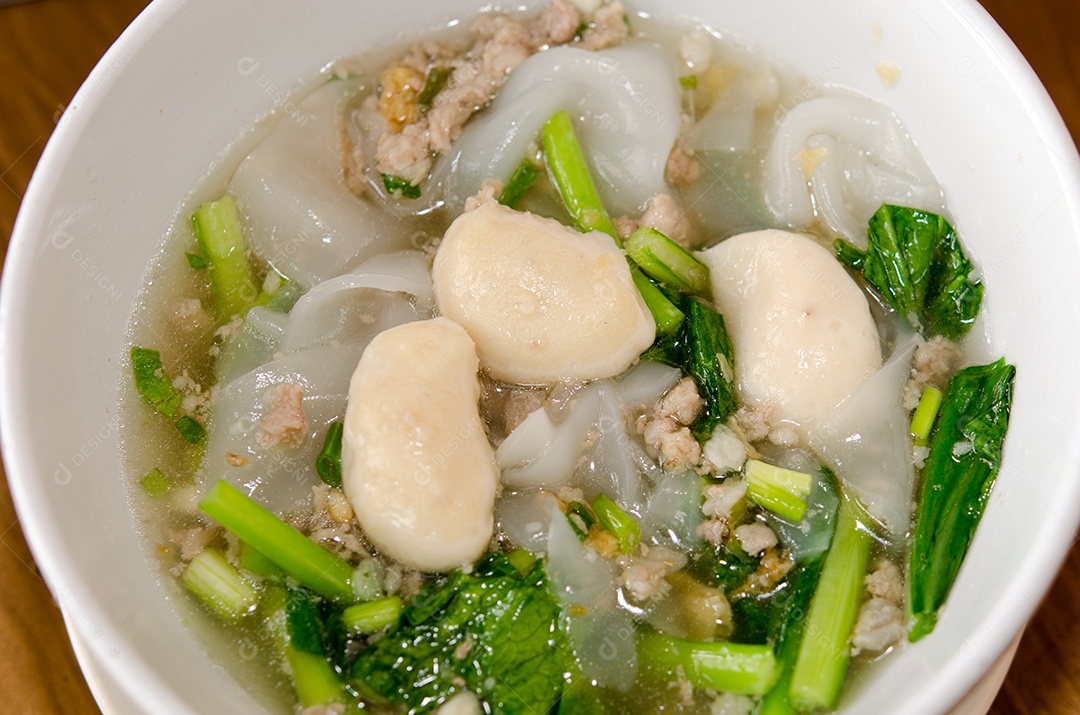 Balls Noodle é um alimento da Ásia.