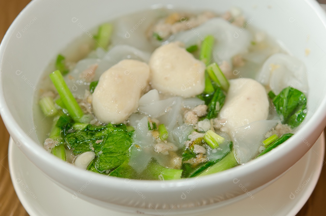 Balls Noodle é um alimento da Ásia.