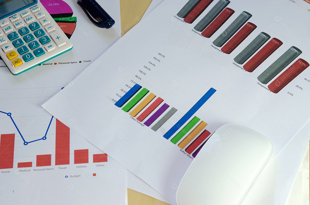 Gráficos, tabela de negócios. O local de trabalho dos empresários.