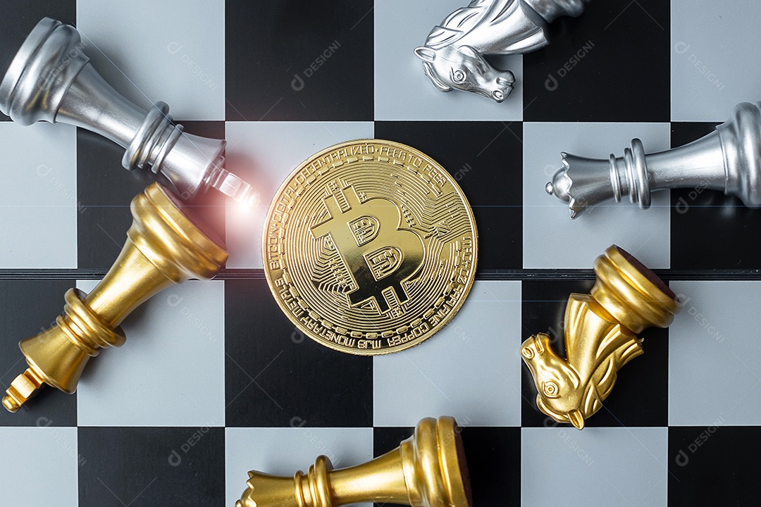 pilha de moedas de criptomoeda Bitcoin dourada, Crypto é dinheiro digital dentro da rede blockchain, é trocada usando tecnologia e troca de internet online. Conceito financeiro