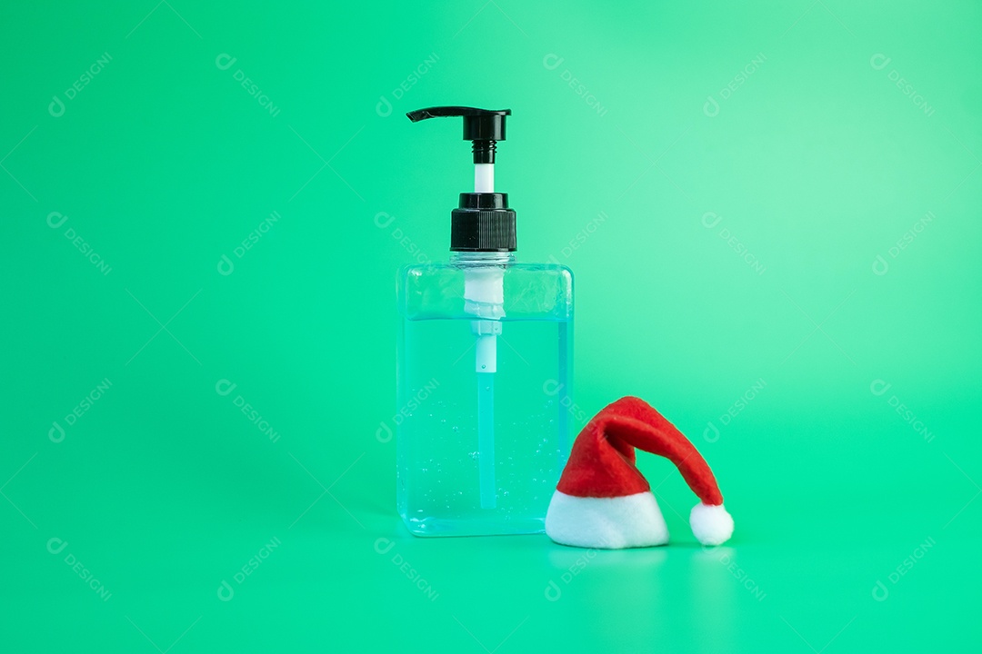 Feliz Natal com Papai Noel em miniatura com rosto médico