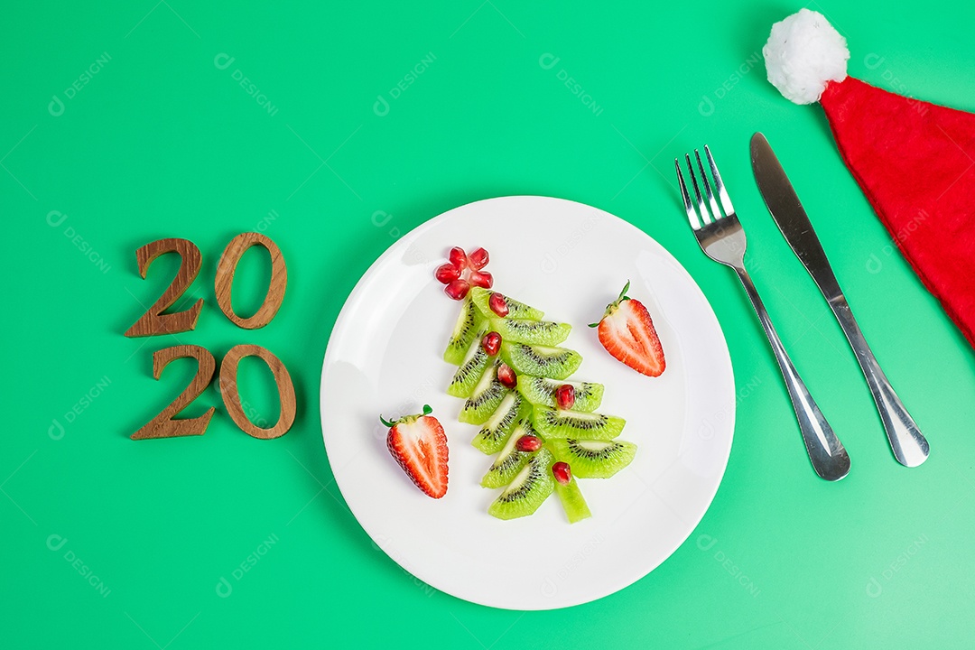 2020 árvore de Natal de vegetais e frutas; Kiwi, Morango