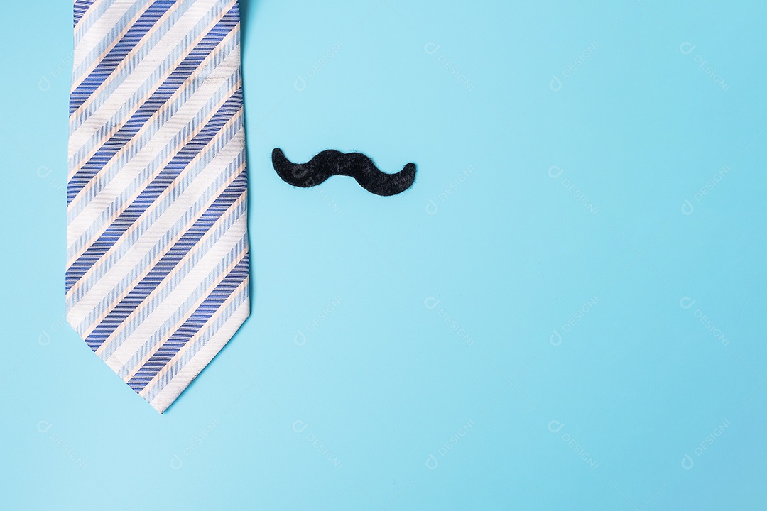 gravatas azuis e bigode sobre fundo azul. Conceitos de feliz dia dos pais e dia internacional dos homens